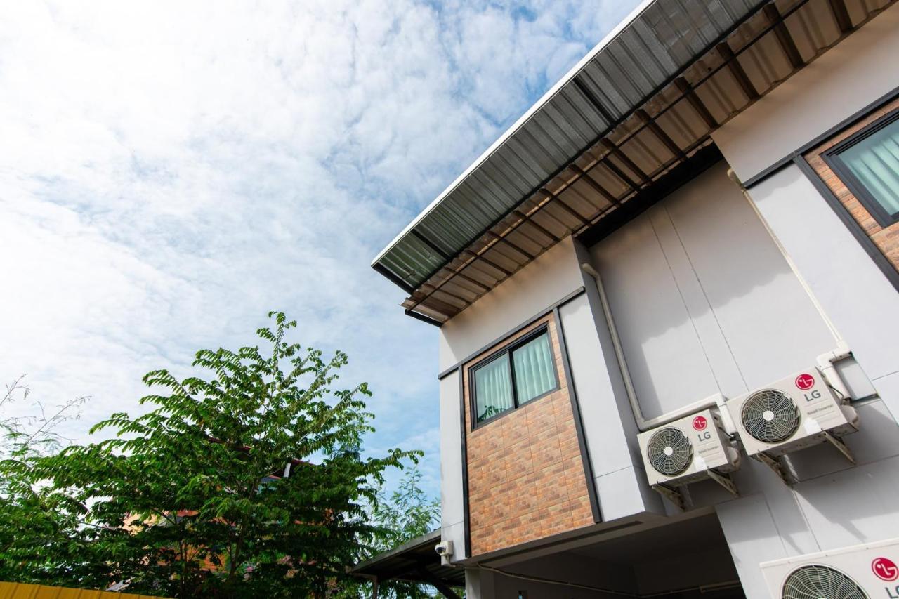 Matini Klong1 Hotel Rangsit Exterior foto