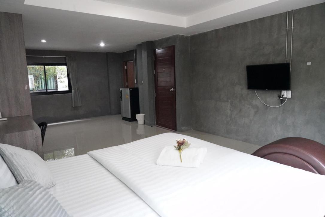 Matini Klong1 Hotel Rangsit Exterior foto